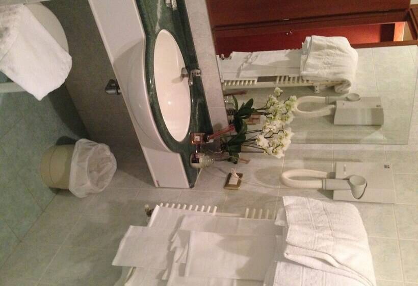 اتاق استاندارد یک نفره, Piero Della Francesca