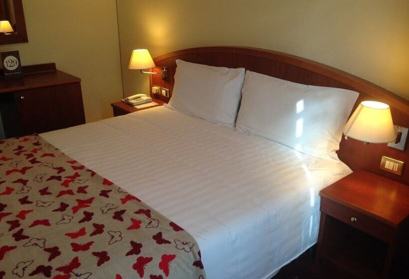 اتاق استاندارد, Piero Della Francesca