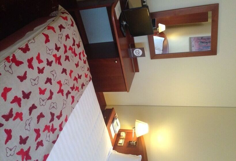 اتاق استاندارد, Piero Della Francesca