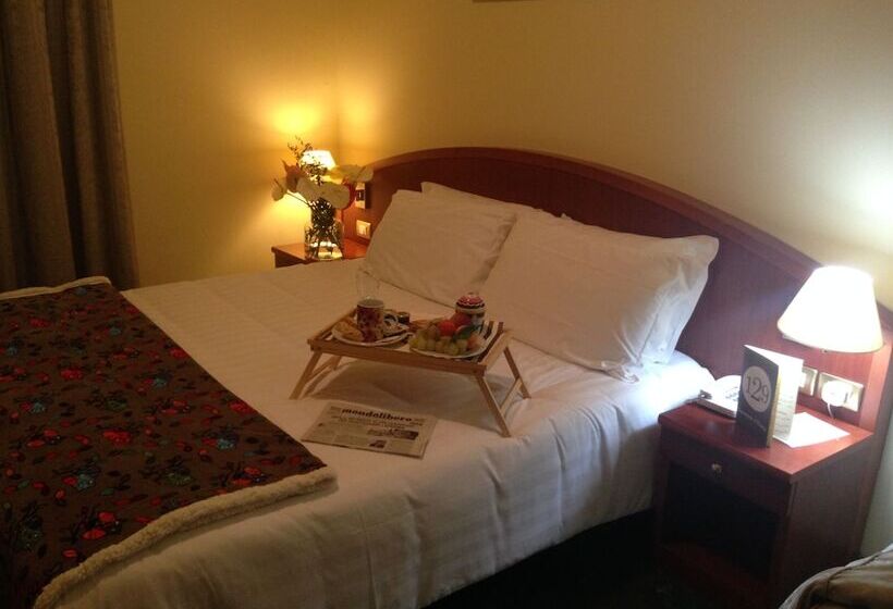 اتاق استاندارد, Piero Della Francesca