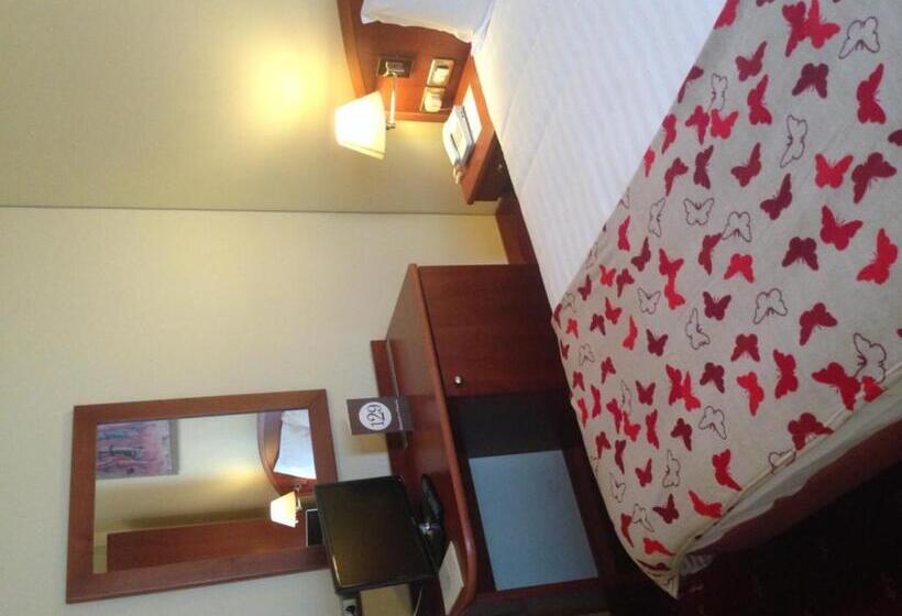 اتاق استاندارد, Piero Della Francesca