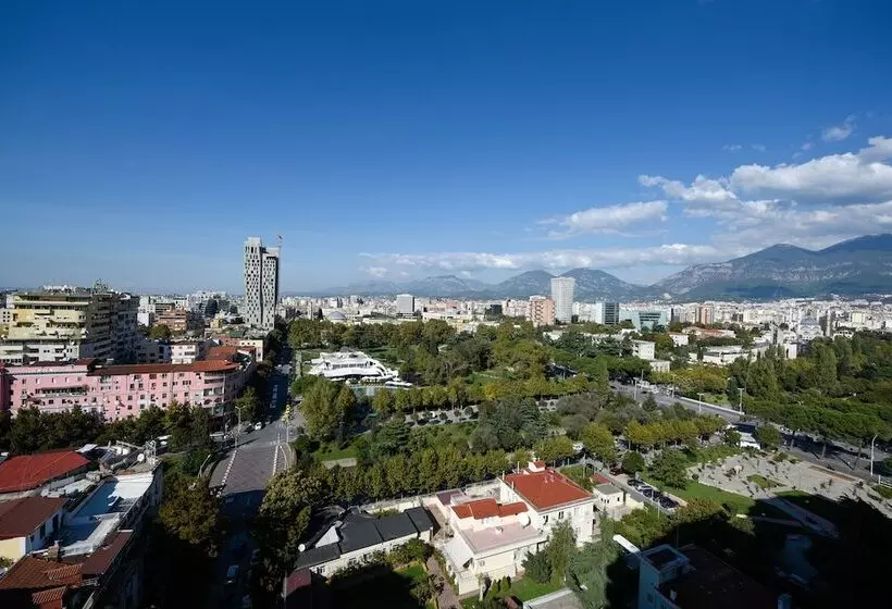 اتاق استاندارد یک نفره, Sky Hotel Tirana