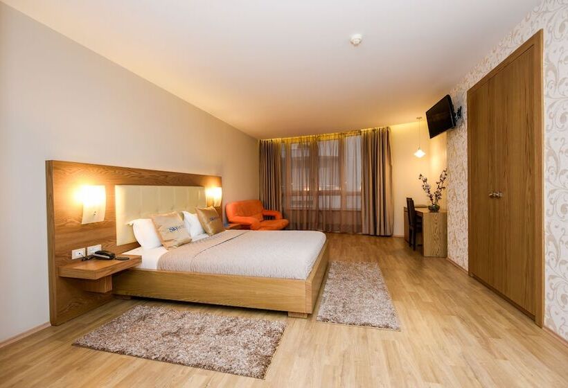 디럭스 룸, Sky Hotel Tirana