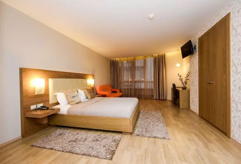 اتاق لوکس, Sky Hotel Tirana