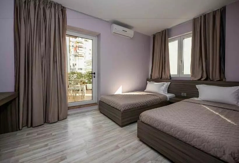 سوییت, Sky Hotel Tirana