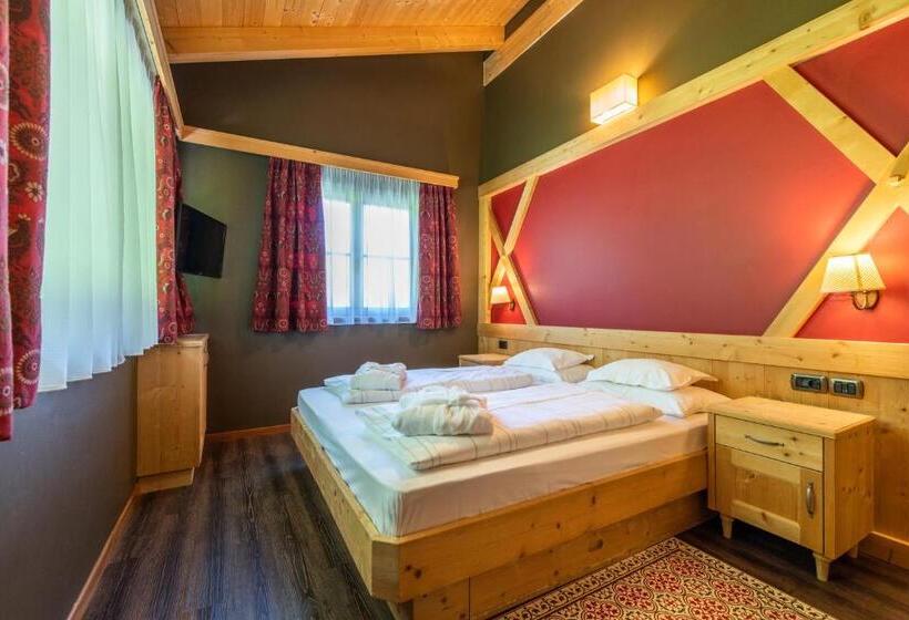 Апартаменты 2 Спальни, Somont