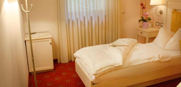 غرفة قياسية فردية, Stella Montis