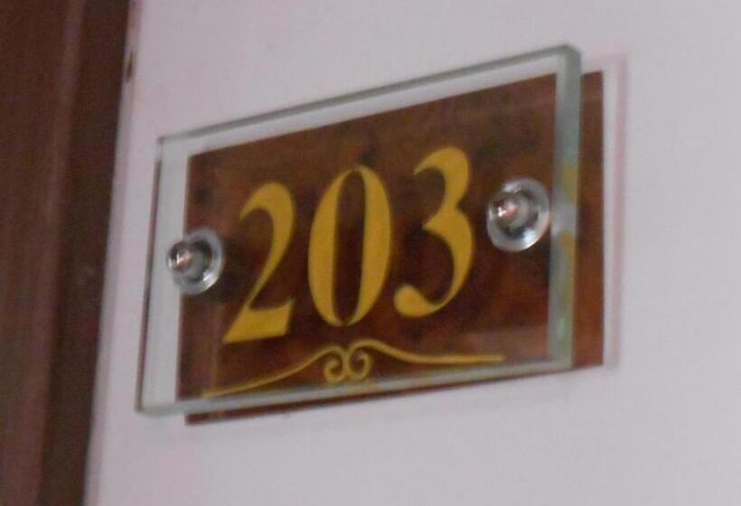 스탠다드 스튜디오, Sun City