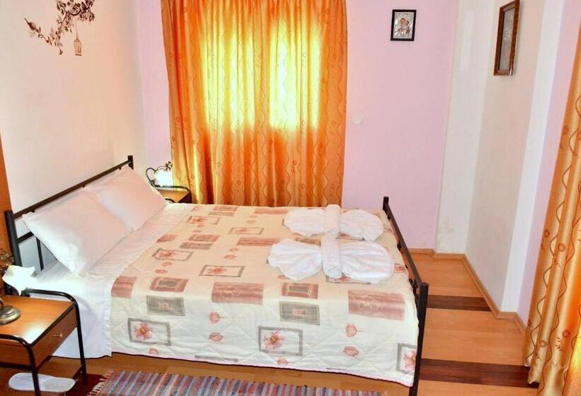 패밀리 아파트, Sun City