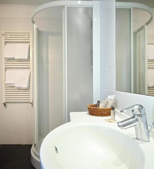 اتاق استاندارد, Trieste