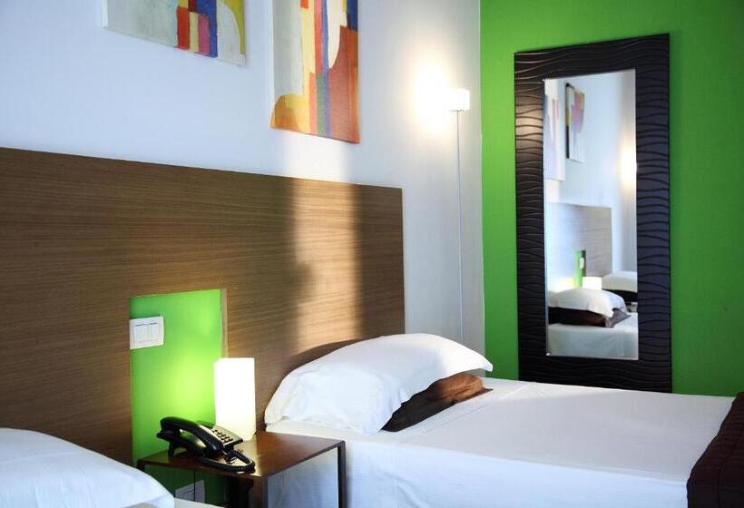 اتاق استاندارد, Trieste