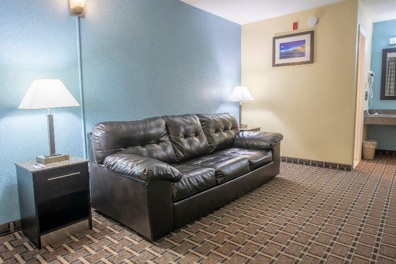 اتاق اکونومی, Palazzo Lombardo