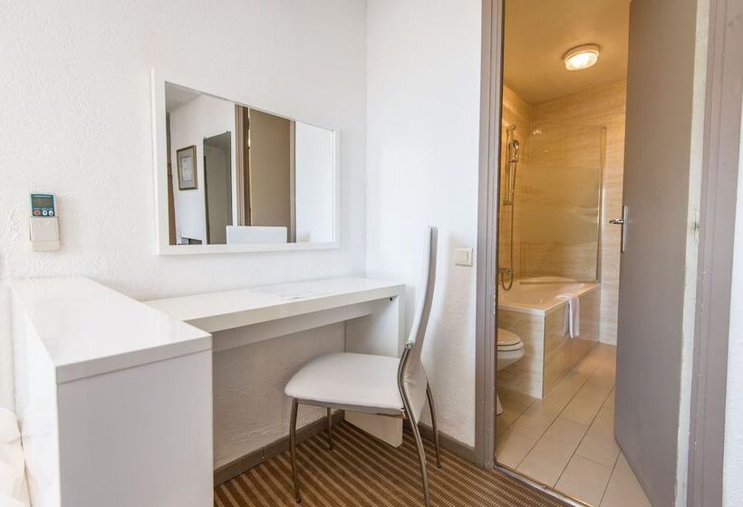 חדר סטנדרט יחיד, Amiraute