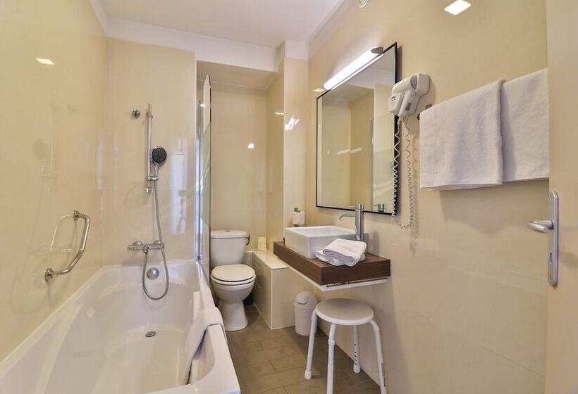 חדר סופריור, Amiraute