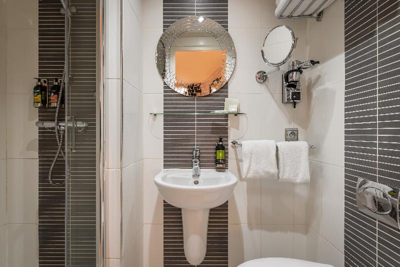 Номер Superior, Arc De Triomphe