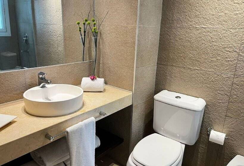 جناح مزوَّد بشرفة, Awwa Suites & Spa