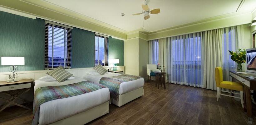 اتاق خانوادگی, Club Grand Side Amazon Water World   All Inclusive