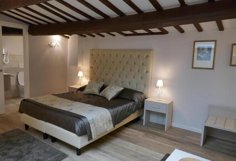 اتاق لوکس, Elisa Guest House