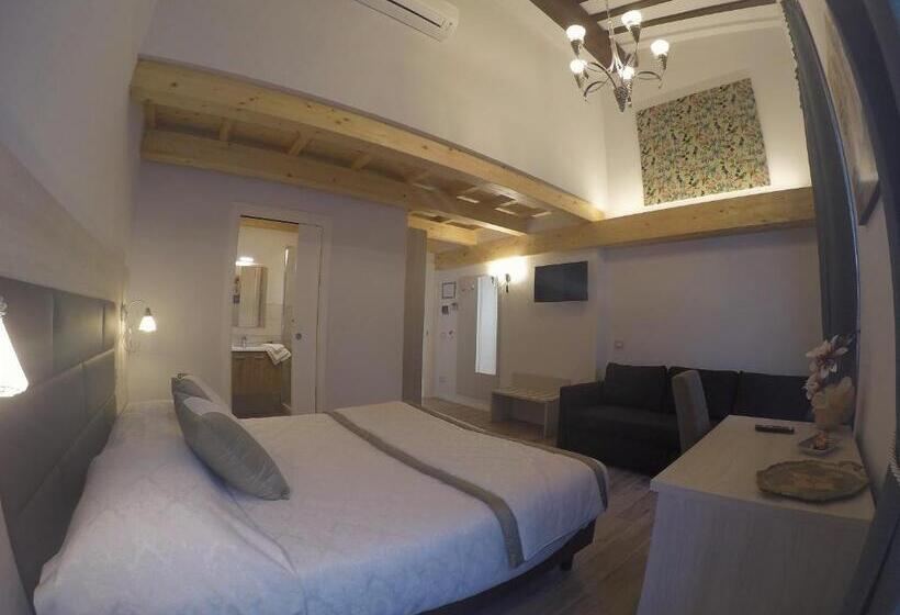 اتاق سوپریور سه تخته, Elisa Guest House