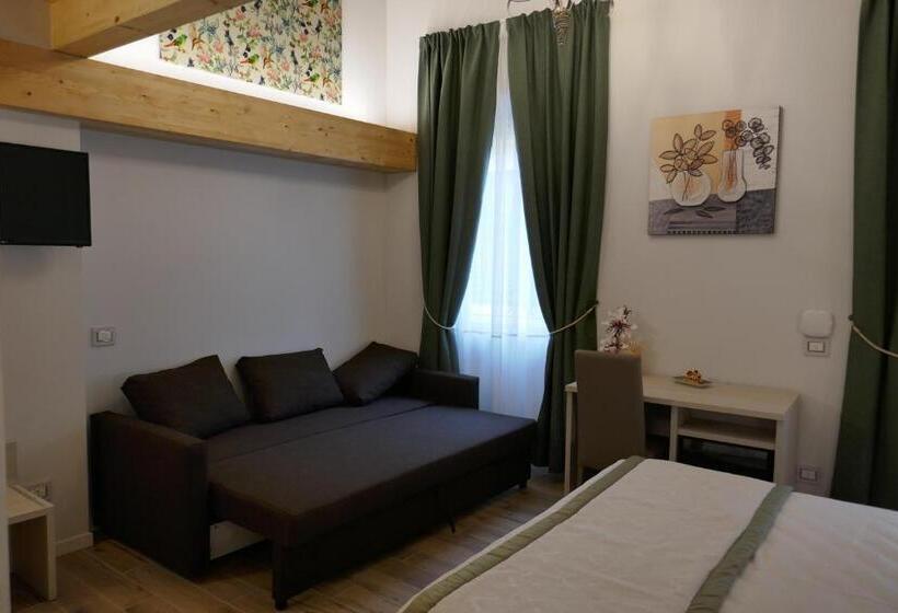 اتاق سوپریور سه تخته, Elisa Guest House