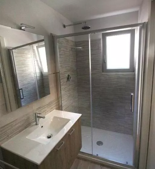 اتاق استاندارد, Elisa Guest House