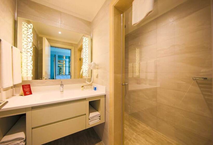 Quarto Familiar Vista Jardim, Horus Paradise Resort - All Inclusive