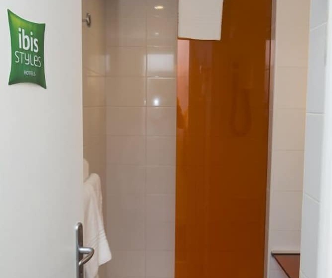 غرفة عائلية, Ibis Styles Annemasse Geneve