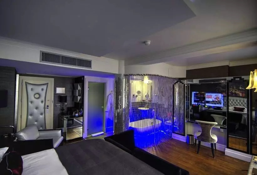 Junior Suite, Karma Sanctum Soho