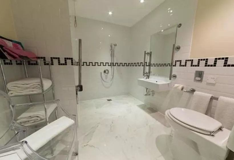 Basic Room, Karma Sanctum Soho