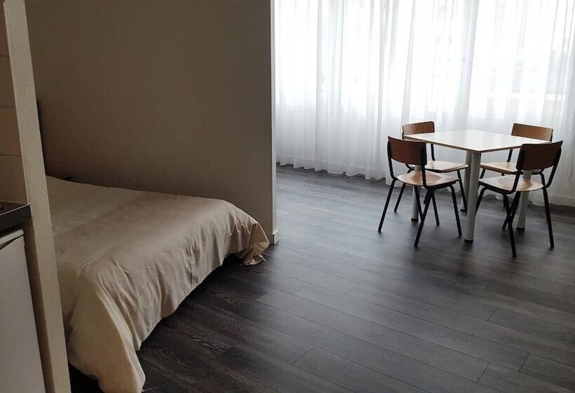 Четырехместный Номер Стандарт, Kosy Appart Hôtels   La Maison Des Chercheurs