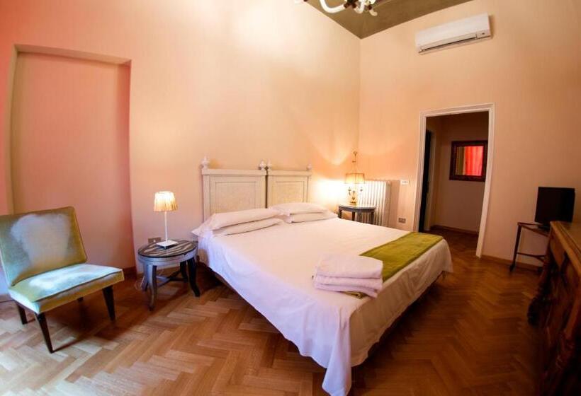 اتاق لوکس, N4u Guest House Florence
