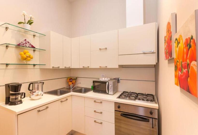 آپارتمان کلاسیک 1 خوابه, Palazzo Alfani  Residenza D Epoca