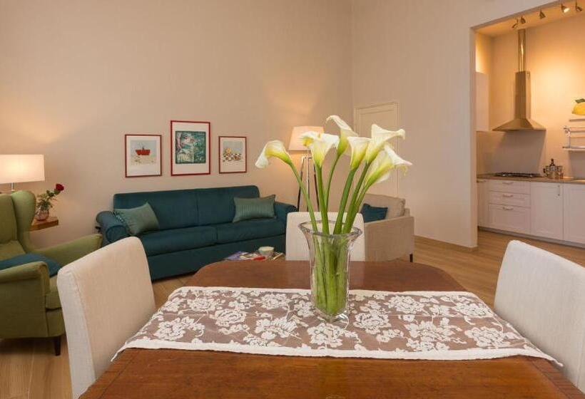 آپارتمان 1 خوابه با چشم‌انداز باغ, Palazzo Alfani  Residenza D Epoca