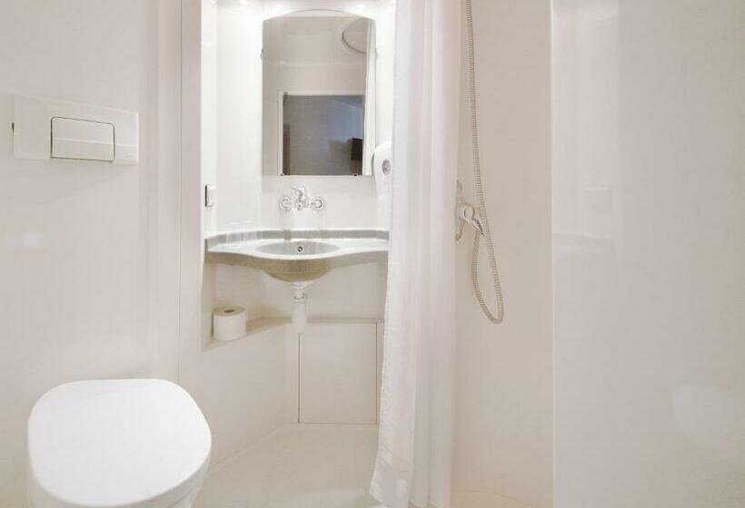 غرفة قياسية, Premiere Classe Warszawa Centrum