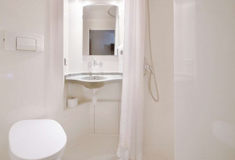 غرفة قياسية, Premiere Classe Warszawa Centrum