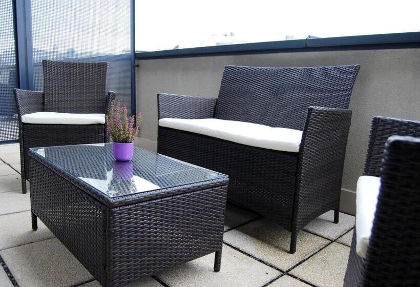 Suite, Regnum Residence