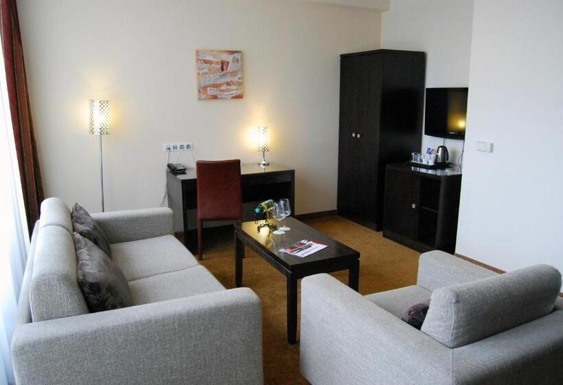 سوییت, Regnum Residence