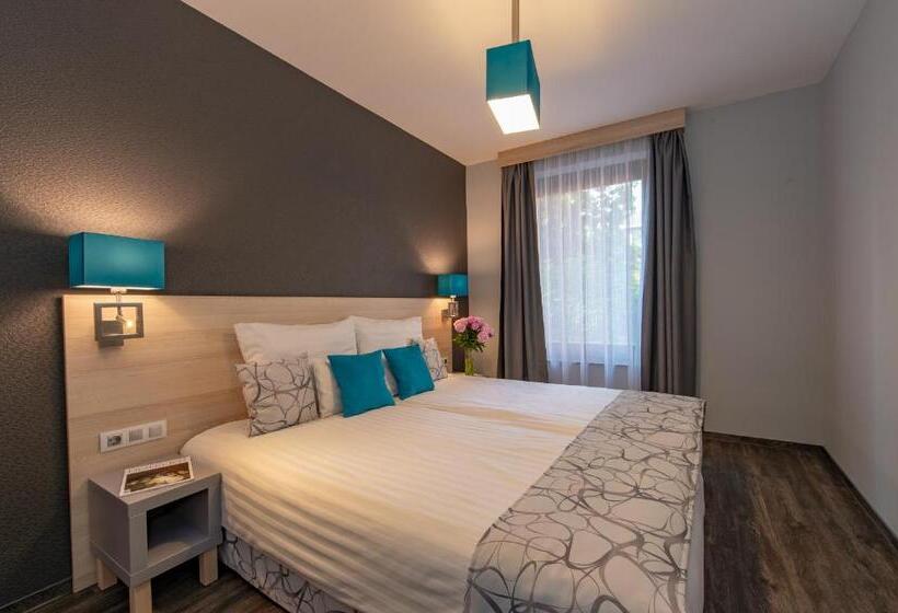 استودیوی سوپریور, Regnum Residence