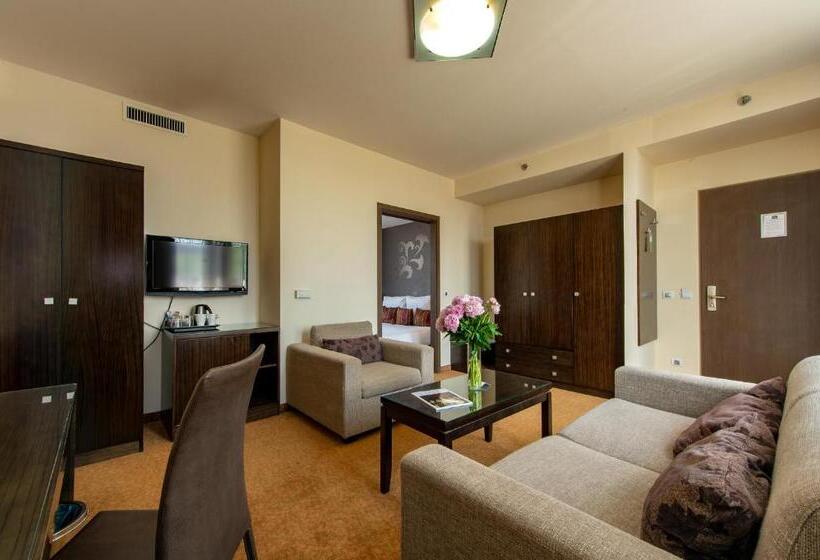 سوییت, Regnum Residence