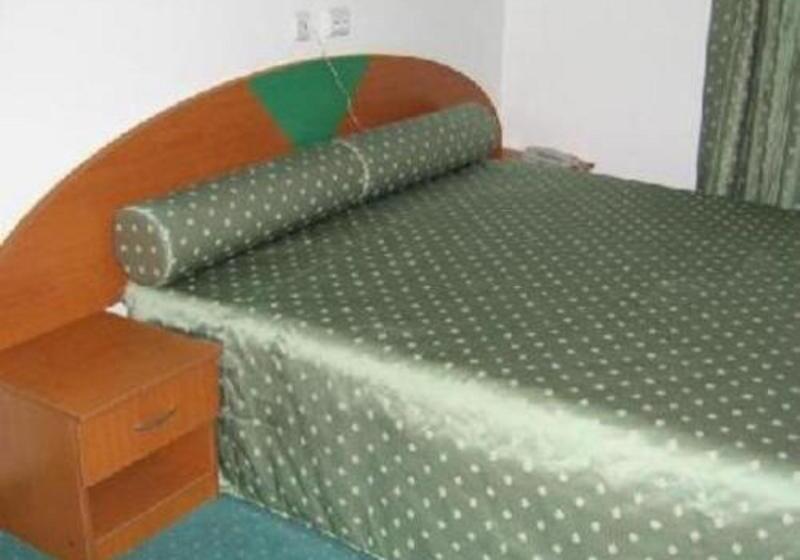 اتاق استاندارد یک نفره, Sir Colentina