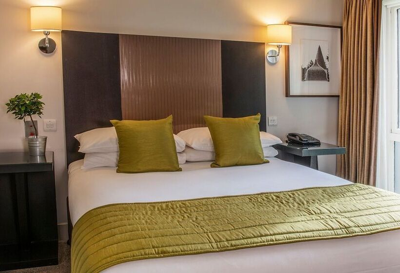Quarto Estandar, Staverton Park Hotel & Golf Club