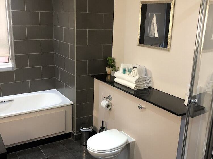 Quarto Superior, Staverton Park Hotel & Golf Club
