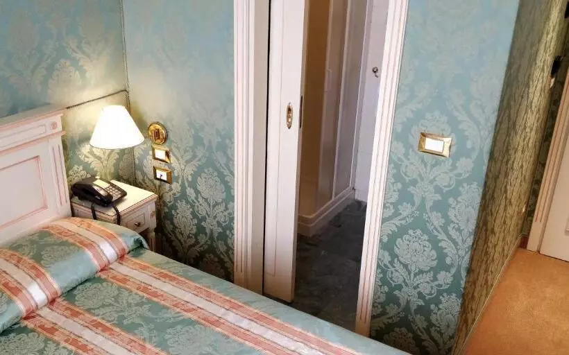 Economy Zimmer, Villa Delle Palme