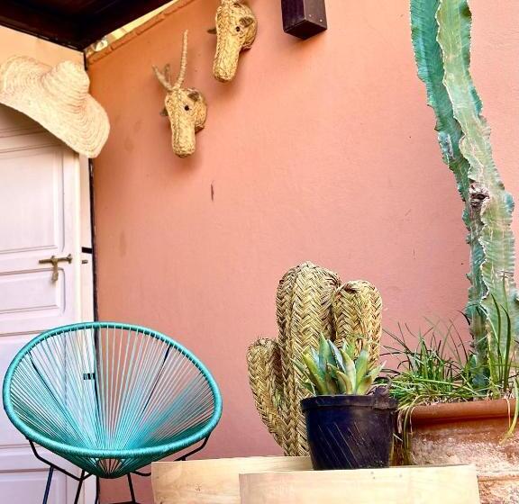 Superior Triple Room, Riad Lauriers Blancs