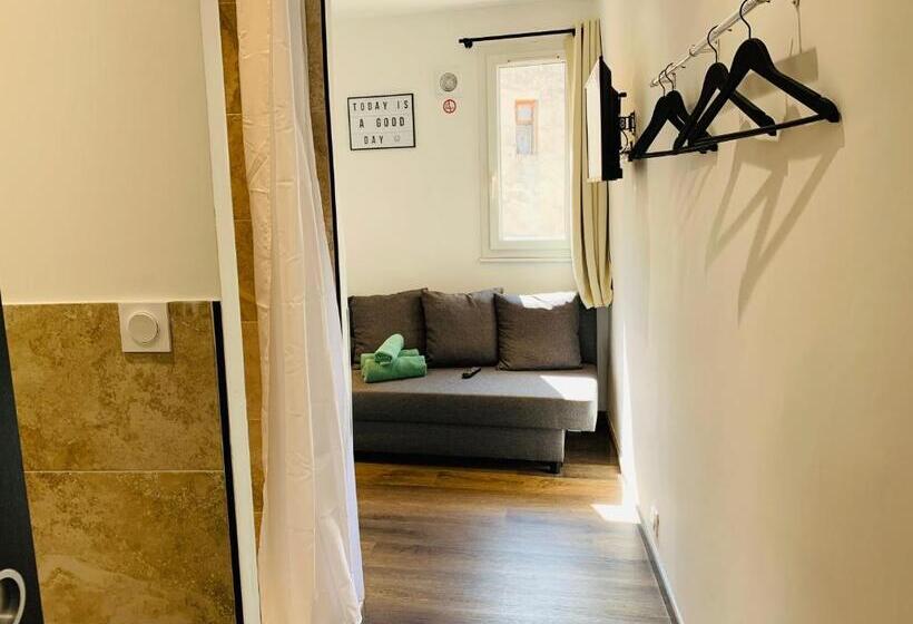 חדר סטנדרט, Chambre Le Merindol