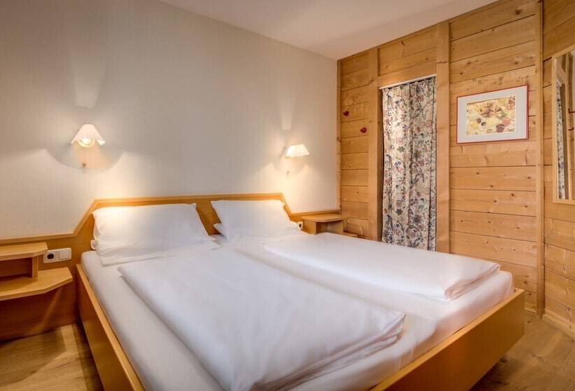2 Bedrooms Apartment Lake View, Appartement Hotel Seespitz
