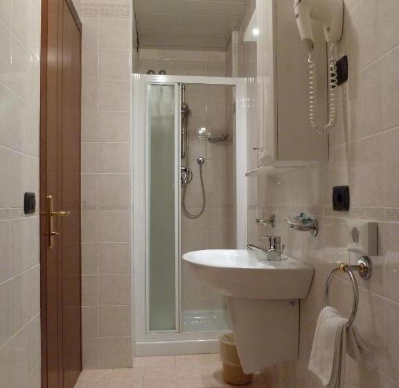 Pokój Standard, Acapulco