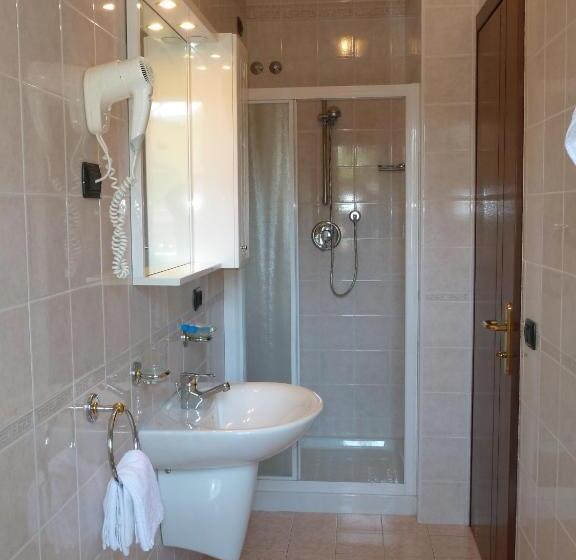 Pokój Standard, Acapulco