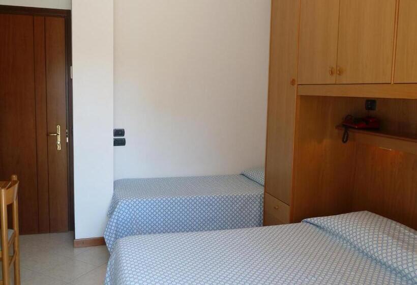 Quarto Triplo Estandar, Acapulco