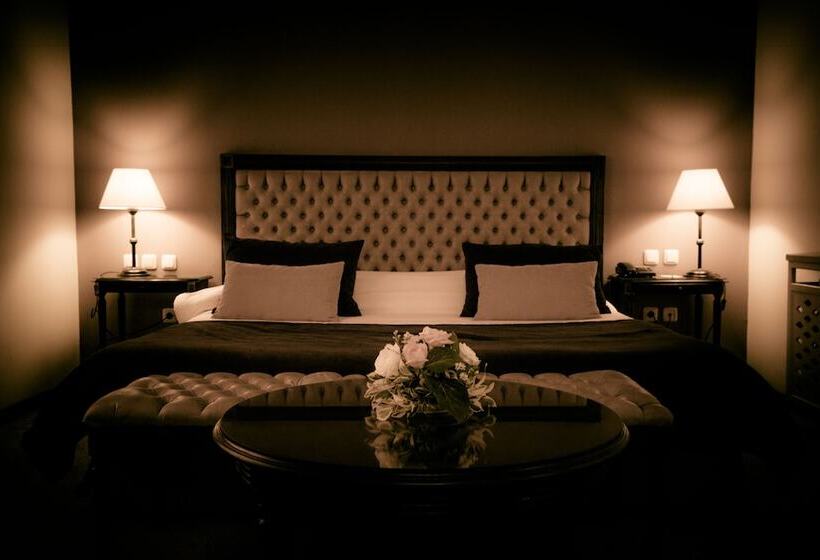 سوئیت سینیور, Acropole Tunis